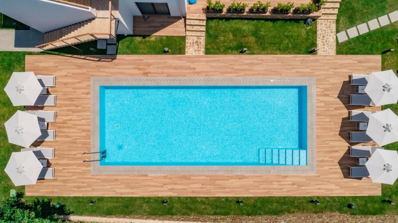 Eos Luxury Suites Kriopigi Exterior foto