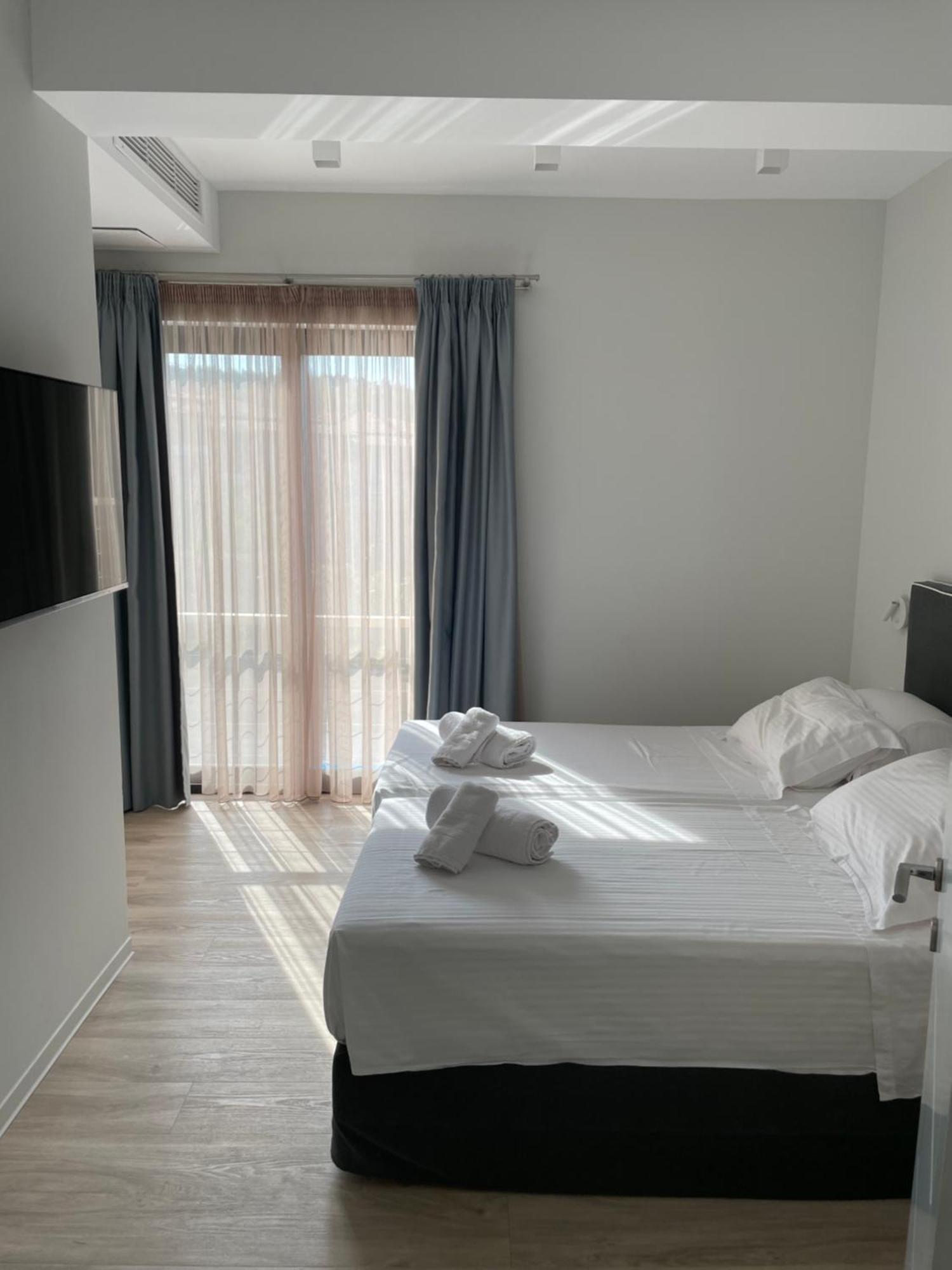 Eos Luxury Suites Kriopigi Exterior foto