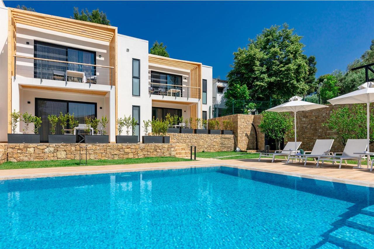Eos Luxury Suites Kriopigi Exterior foto