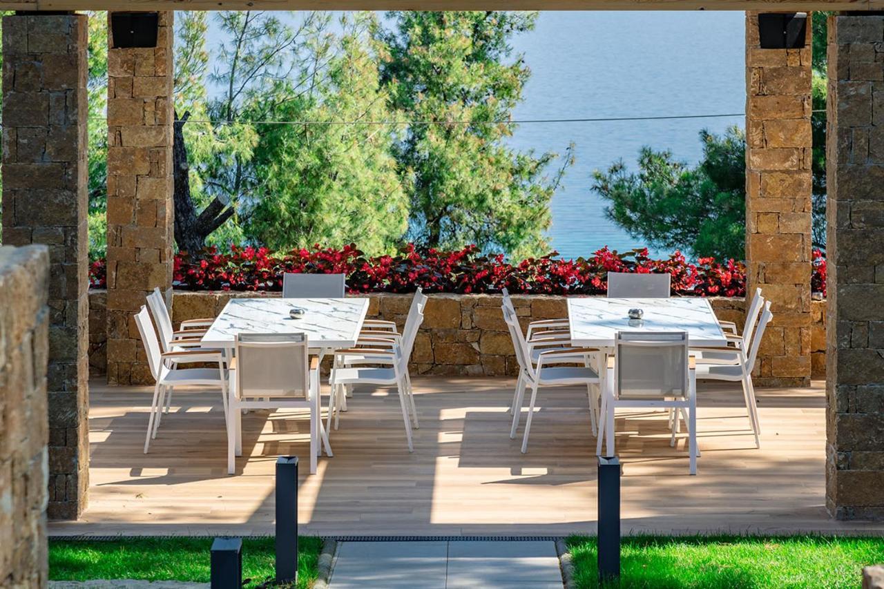 Eos Luxury Suites Kriopigi Exterior foto