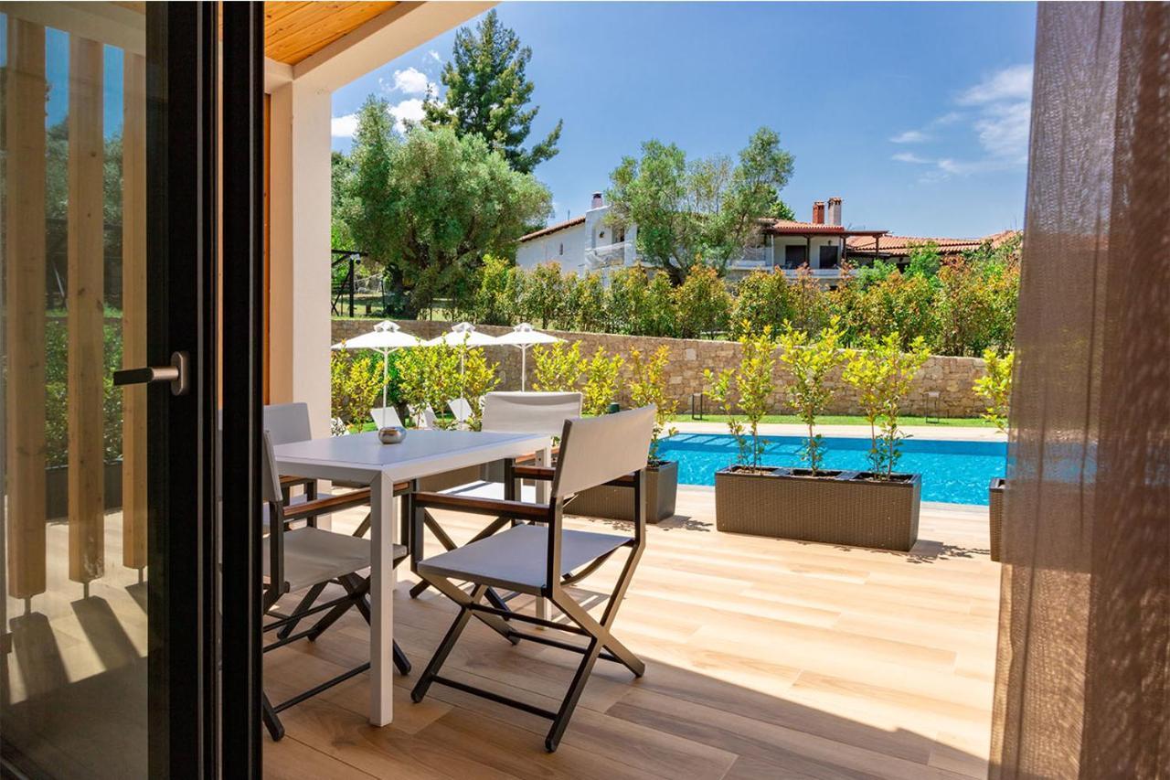 Eos Luxury Suites Kriopigi Exterior foto